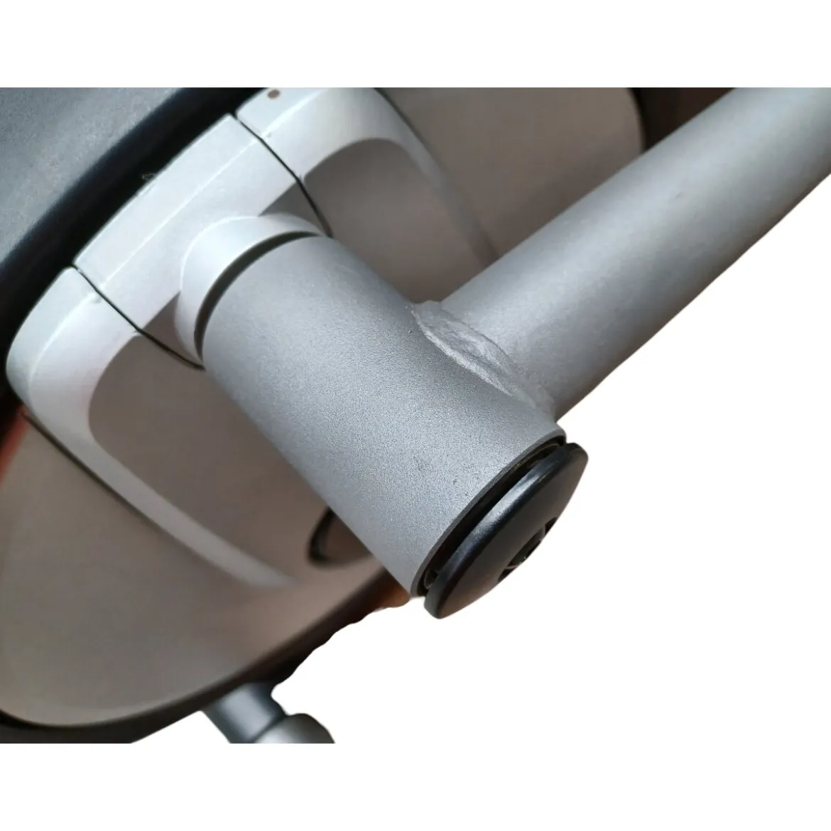 NordicTrack “SE3i” Ellipsentrainer - B-Ware Transportschaden