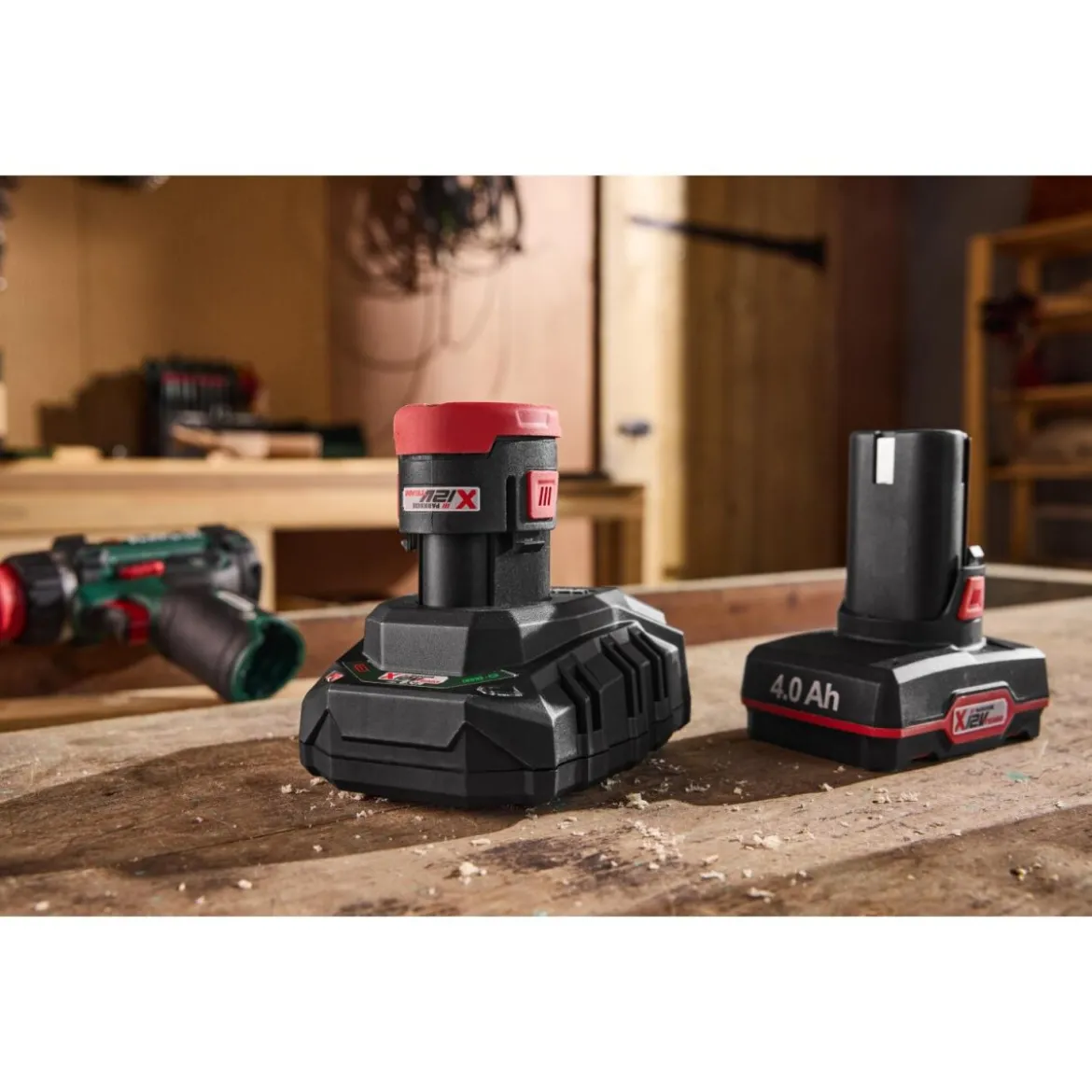 PARKSIDE® 12 V/ 2 Ah Akku »PAPK 12 A4«; 12 V/ 4 Ah Akku »PAPK 12 B4«; 12 V/ 2,4 A Ladegerät »PLGK 12 A3« - B-Ware neuwertig