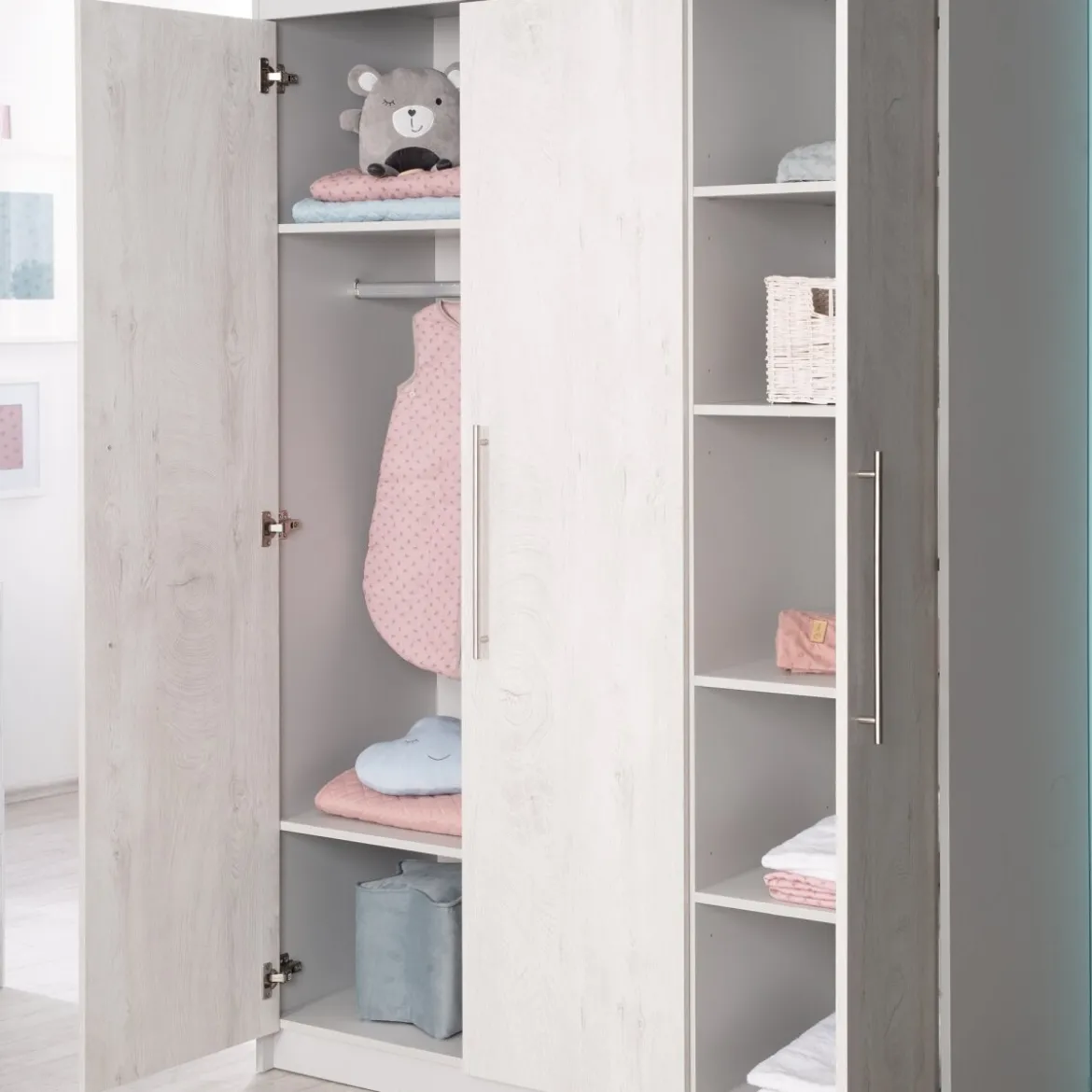 roba Kleiderschrank 'Maren 2', 3-türig, Lichtgrau/weiß - B-Ware sehr gut