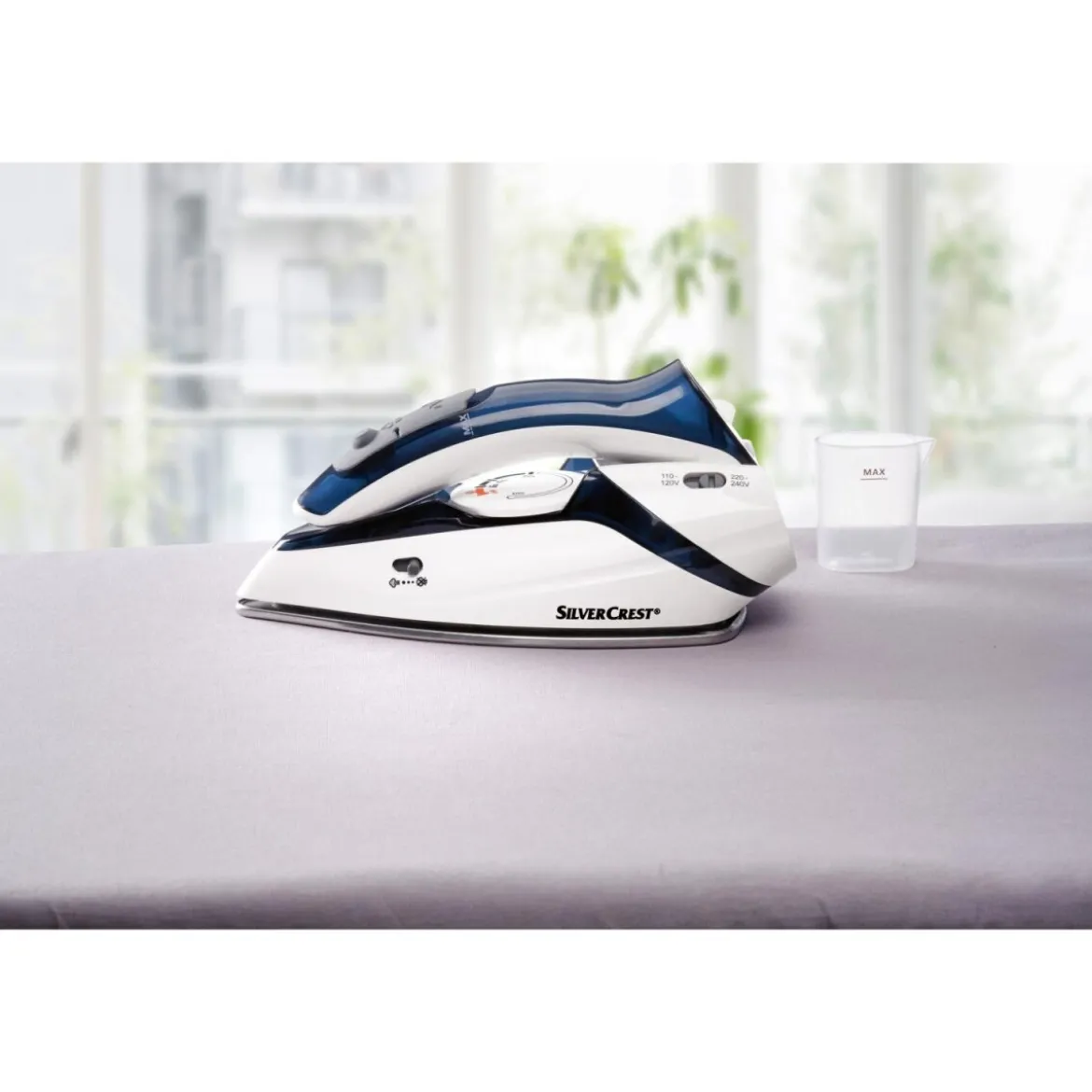 SILVERCREST® Reise-Dampfbügeleisen mit Klappgriff Dampfbügeleisen, Reise-, mit Klappgriff Reise-Dampfbügeleisen, klappbar - B-Ware neuwertig