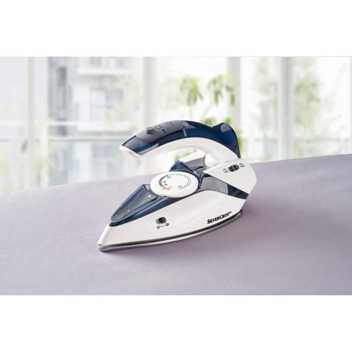 SILVERCREST® Reise-Dampfbügeleisen mit Klappgriff Dampfbügeleisen, Reise-, mit Klappgriff Reise-Dampfbügeleisen, klappbar - B-Ware neuwertig